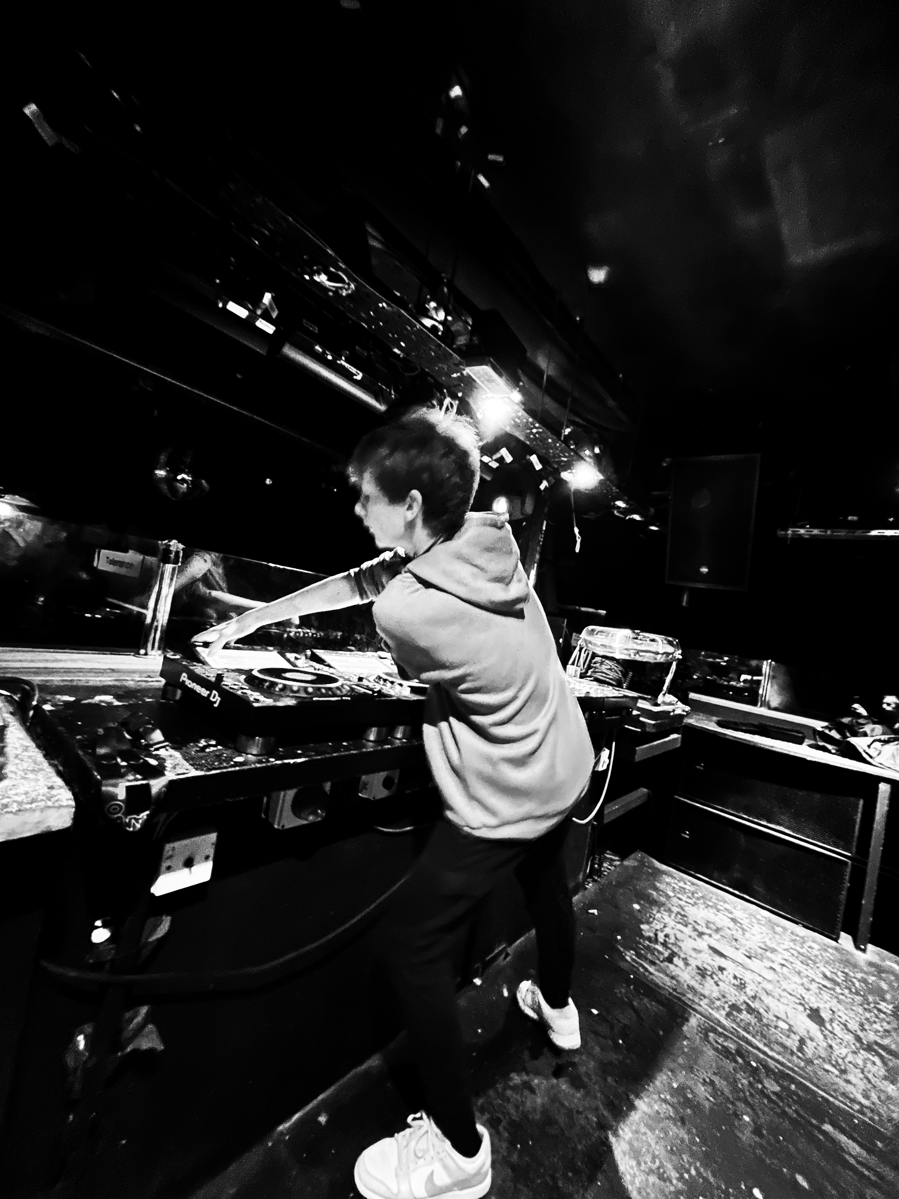 Zac Harris at World HQ Newcastle — Newcastle tech house DJ club set